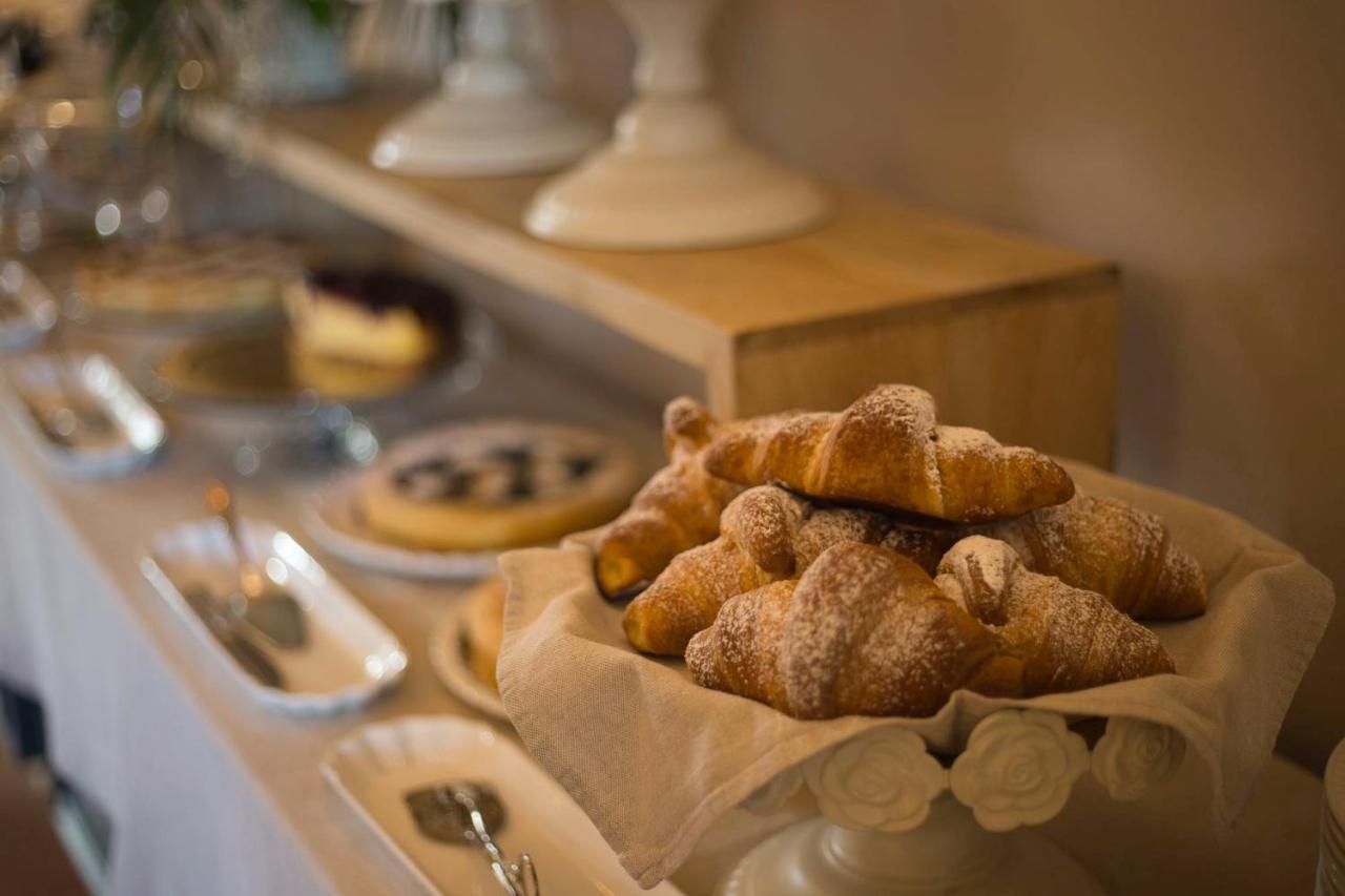 Corte Rossetti Le Dimore Luxury B&B Васто Екстериор снимка